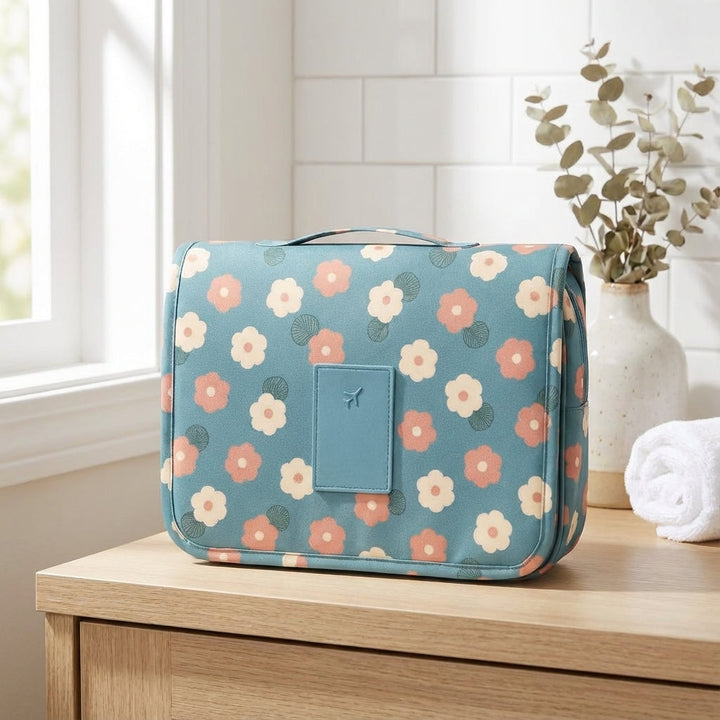 Compacte Toiletryx reistoilettas, ideaal voor georganiseerd reizen. Handige opberg organizer voor onderweg.