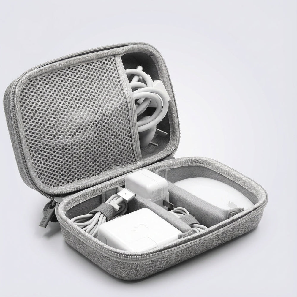 Handige compacte reis organiser voor elektronische accessoires. Perfecte gadget opbergtas en kabeltas voor op reis.