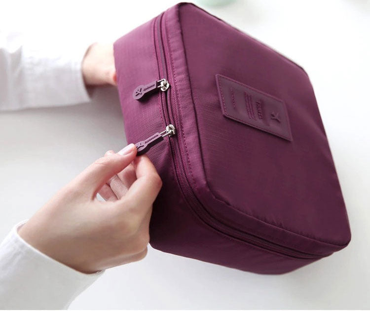 Compacte waterdichte make-up tas, inclusief mini cosmetica opberger voor dames op reis.