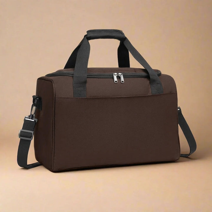 Georganiseerde duffelbag Airlite, lichtgewicht en handbagage formaat, onmisbaar voor compact reizen.