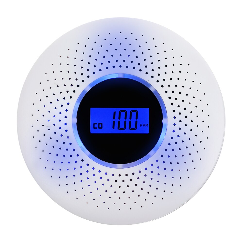 "Compacte witte SafeAlert 2-in-1 melder hangt aan muur, detecteert rook en koolmonoxide voor maximale huisveiligheid."