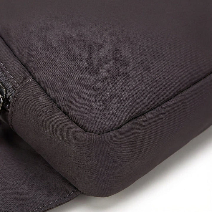 Verstelbare compacte nylon heuptas, unisex model, perfect voor dagelijks gebruik en reizen.