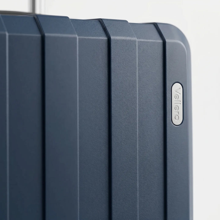 Vijfdelige hardcase kofferset met organiserende compartimenten, geschikt voor elke reis.
