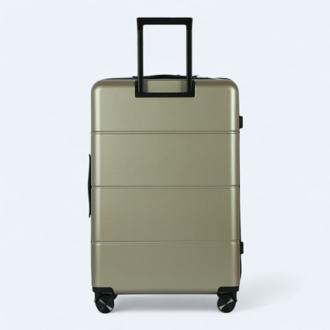 Set van drie harde koffers van Atlas Explorer, perfect voor avontuurlijke reizen.