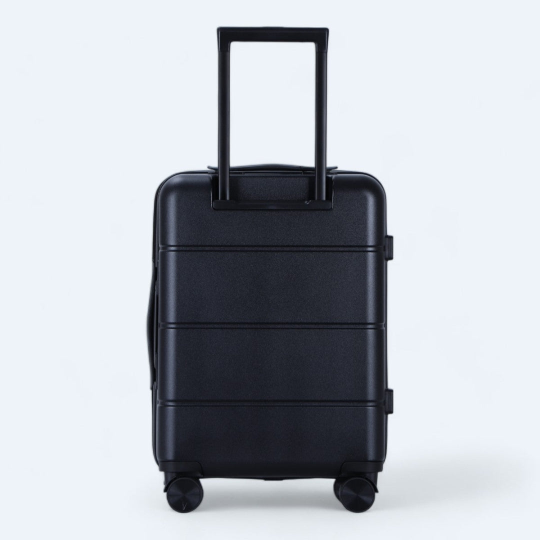 Drie harde Atlas Explorer koffers, met slimme opbergoplossingen binnenin.