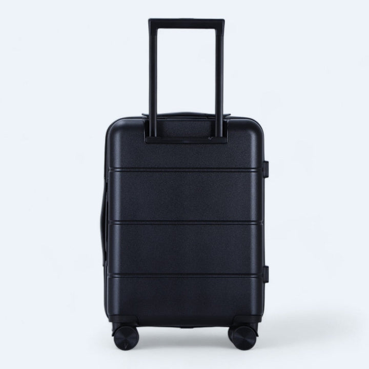 Drie harde Atlas Explorer koffers, met slimme opbergoplossingen binnenin.