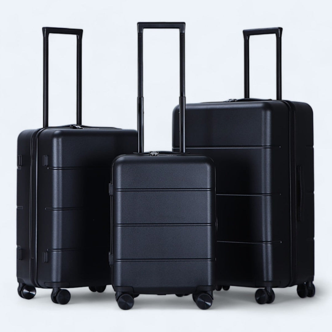 Complete set harde koffers Atlas Explorer, voor een georganiseerde vakantie.