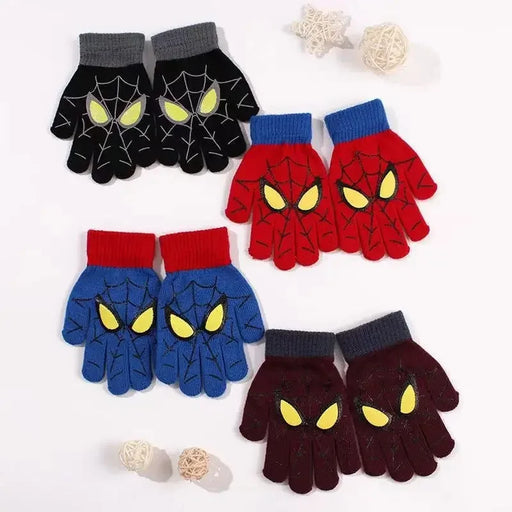 Actieve kinder boksset met heldenthema, perfect voor sportieve kinderen. Bokszak en handschoenen voor speelplezier.
