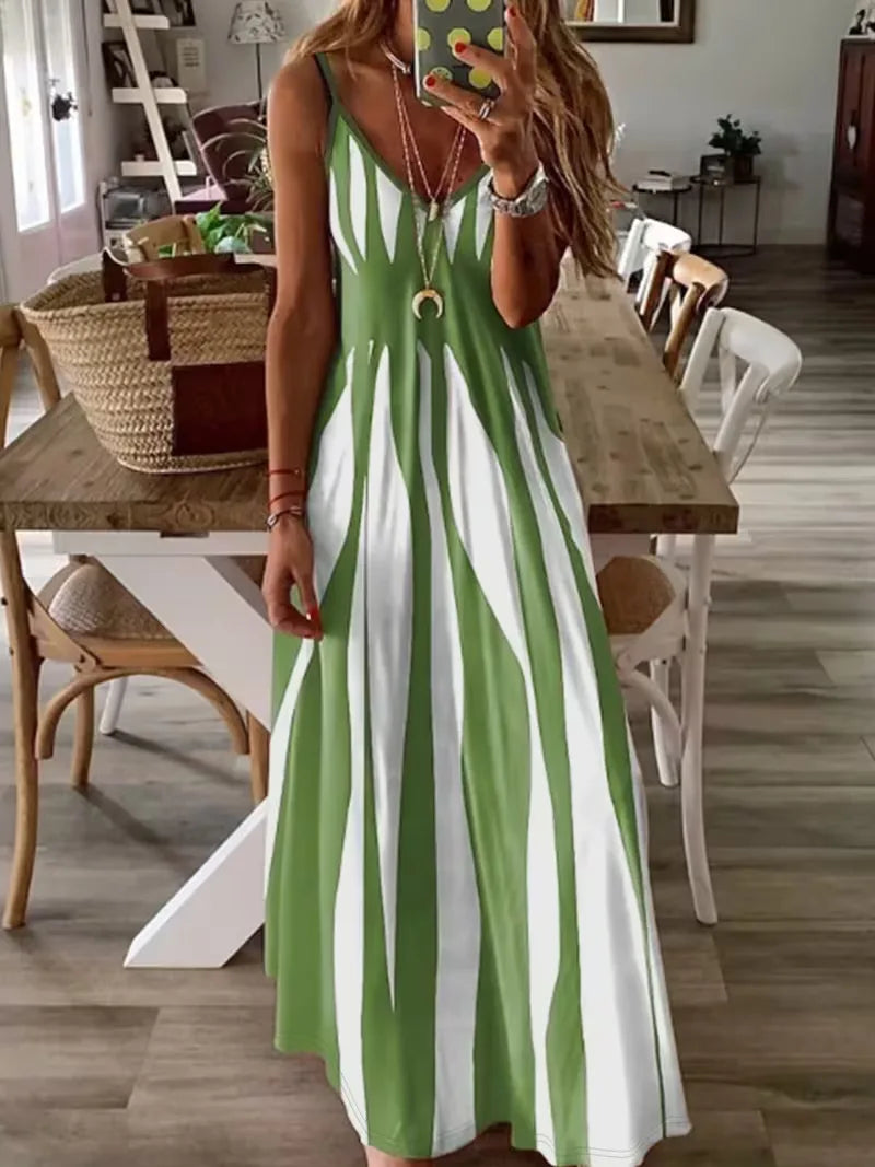 Zomerse maxi jurk voor dames, met elegante V-hals en fijne bandjes.