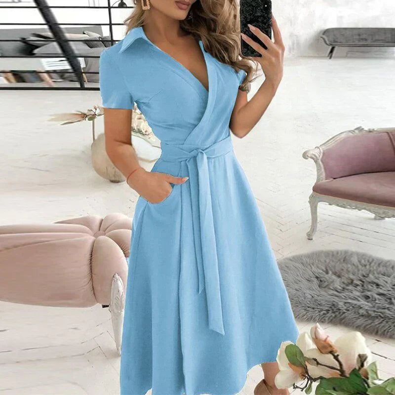 Trendy dames A-lijn stropdasjurk, perfect voor lente/zomer. Met zakken en verstelbare strikceintuur voor comfort.