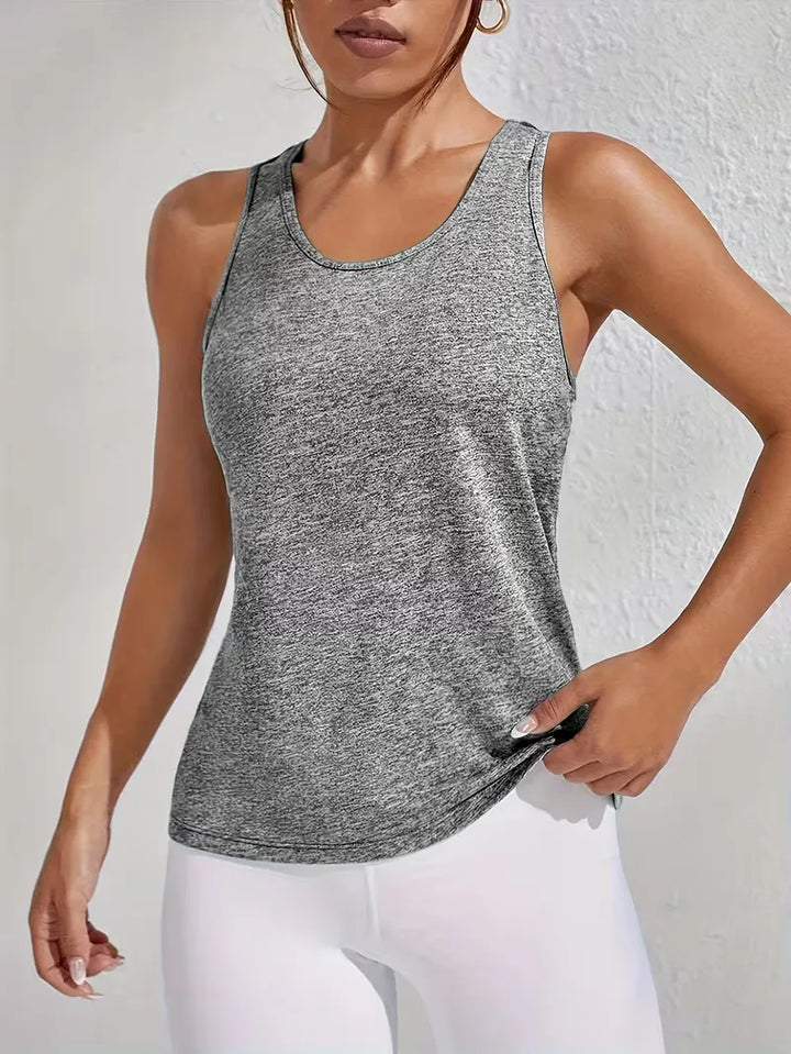 Casual zomer top: ademende racerback sporttop voor dames, lichtgewicht en fris.
