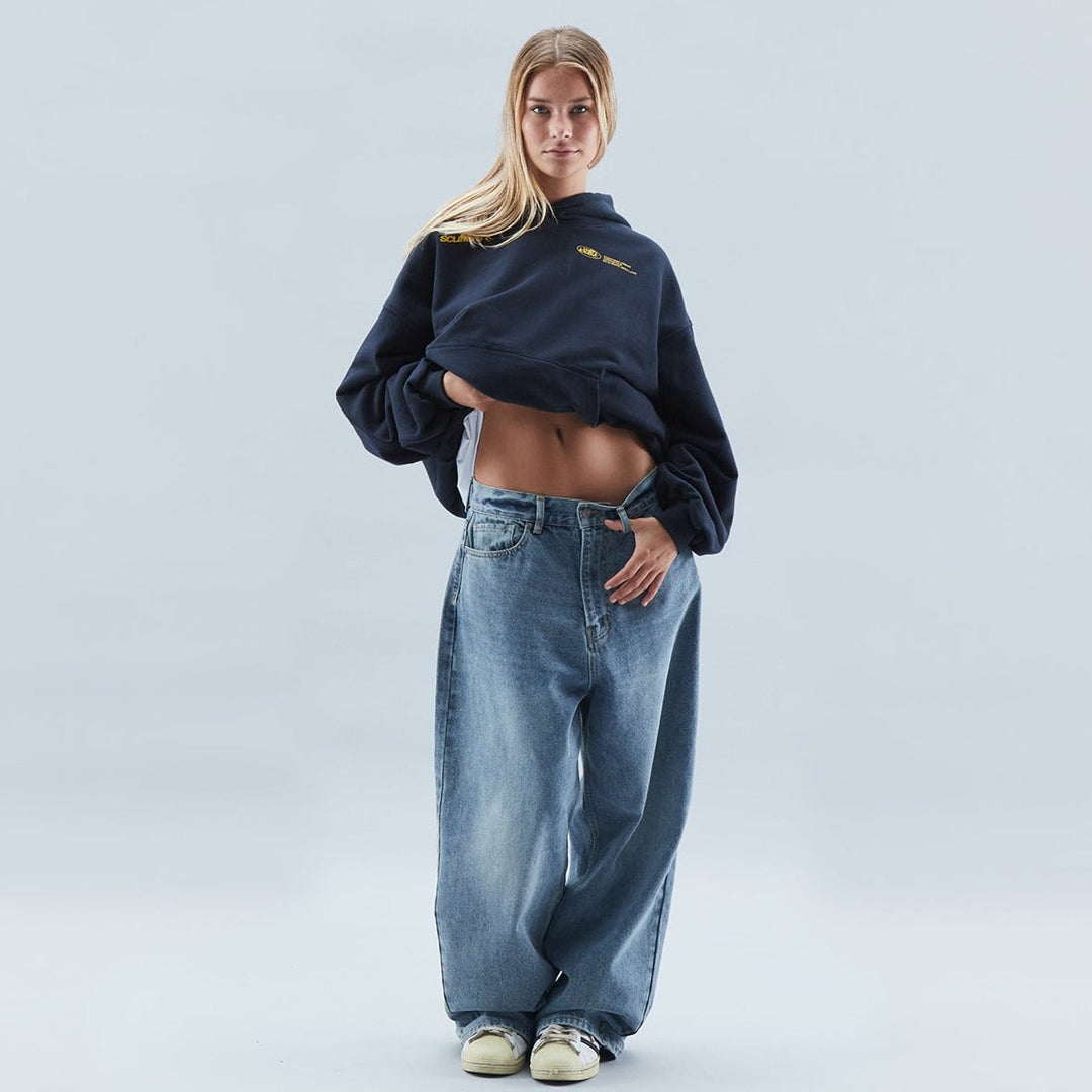 Dames Althéon hoodie met modern design. Ultiem comfort, stijlvolle casual kleding voor dames.
