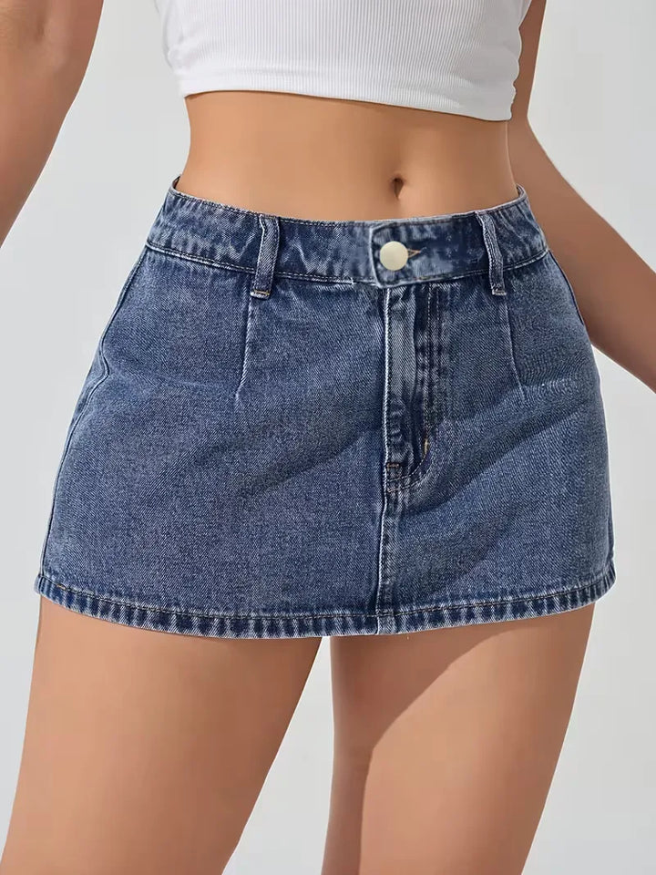 Flatterende denim minirok voor dames, hoge taille accentueert de figuur. Veelzijdig en trendy.