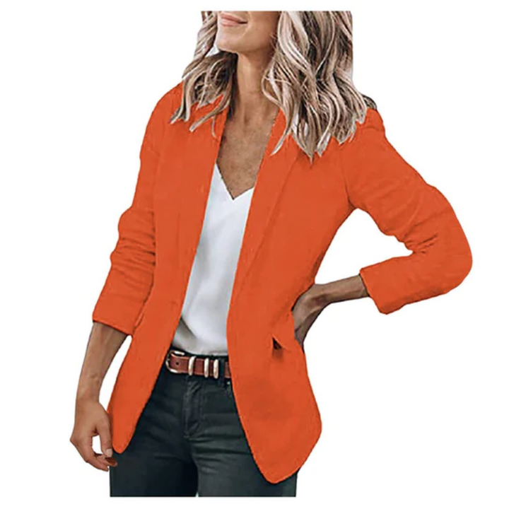 Dames blazer, getailleerd model, accentueert je taille, ideaal voor een flatterende en stijlvolle look.