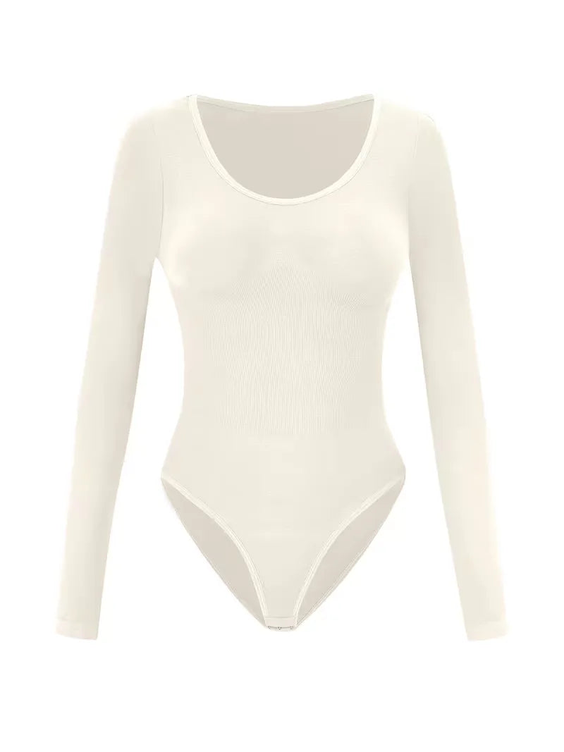 Elegante dames bodysuit met lange mouwen, combineert eenvoud met chic voor een veelzijdige stijl.