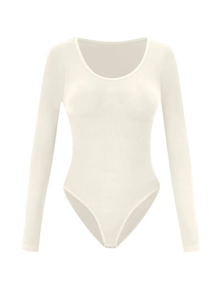 Elegante dames bodysuit met lange mouwen, combineert eenvoud met chic voor een veelzijdige stijl.