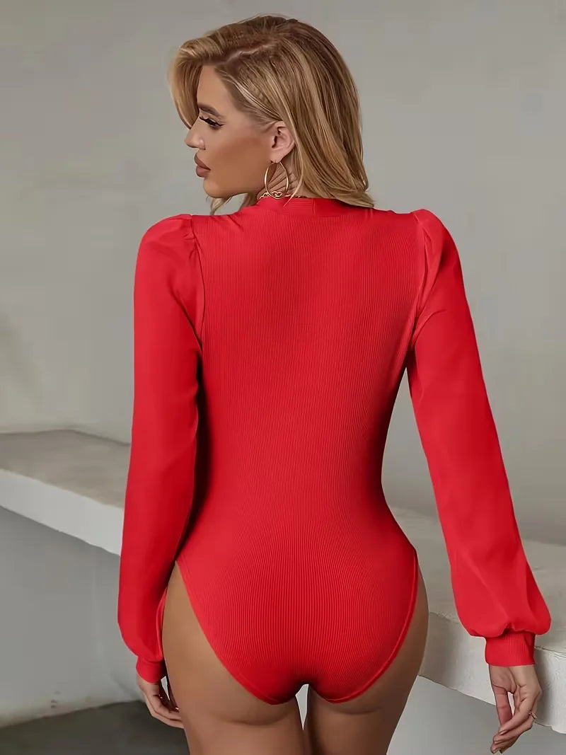 Perfecte pasvorm: dames bodysuit met V-hals, lange mouwen, ideaal voor een elegante avondlook.