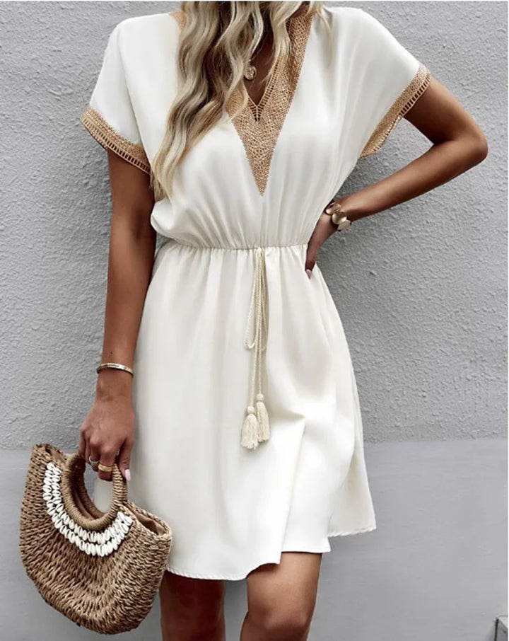 Trendy boheemse dames zomerjurk, korte en luchtige pasvorm voor een modieuze look.