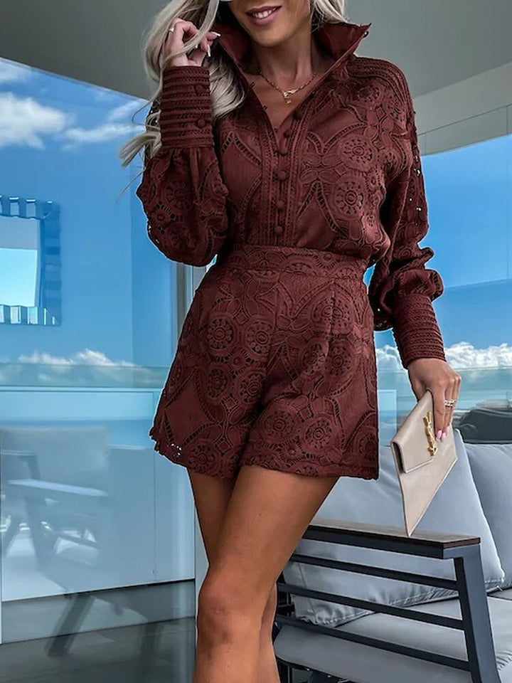 Complete dames set: elegante boho blouse en high-waist short voor een chique, casual zomerlook. Dameskleding.