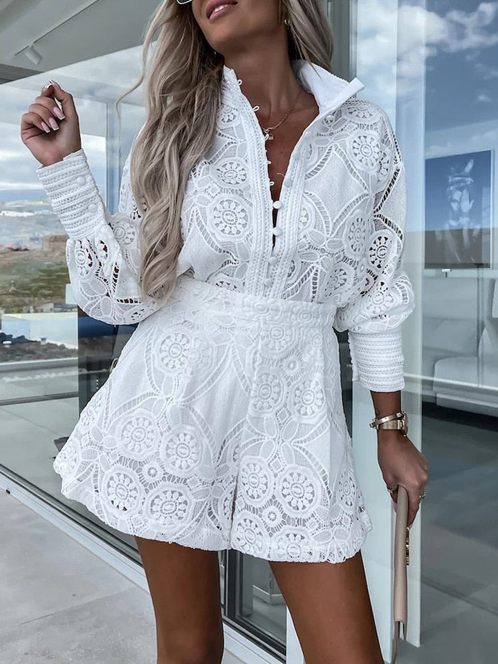 Boho chic dames zomerset: elegante blouse & high-waist short. Ideaal voor warme dagen en casual uitjes.