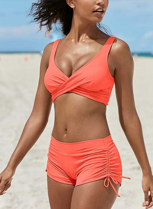Modieuze dames badmode: camouflage bikini set met comfortabele hoge taille short. Ideaal voor de zomer.