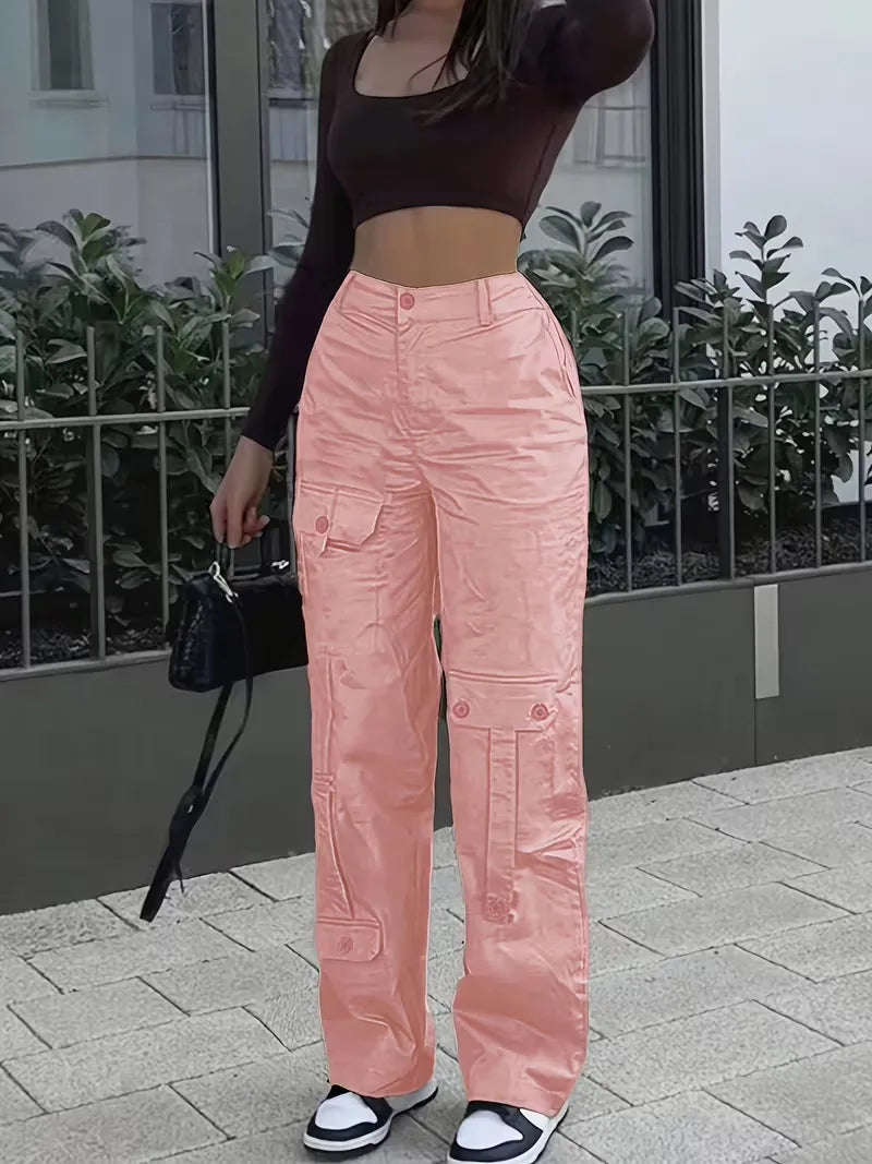 Comfortabele en modieuze dames cargo broek met straight leg en hoge taille. Geschikt voor herfst.