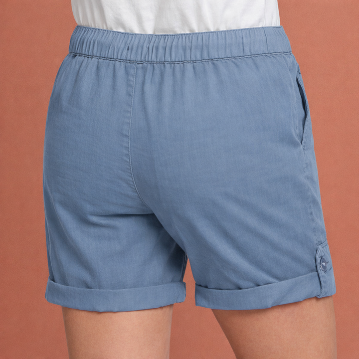 Comfortabele dames shorts met verstelbaar trekkoord en stijlvolle opgerolde zoom voor zomerse dagen.