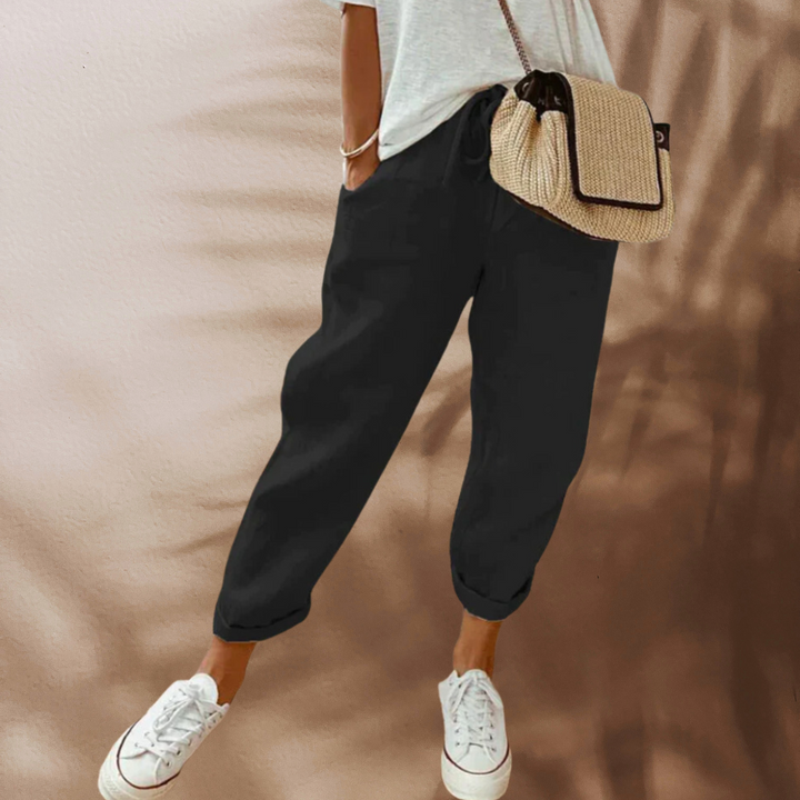 Stijlvolle dames zomerbroek, veelzijdig en elegant, biedt ademend comfort. Ideaal voor een casual-chique outfit.