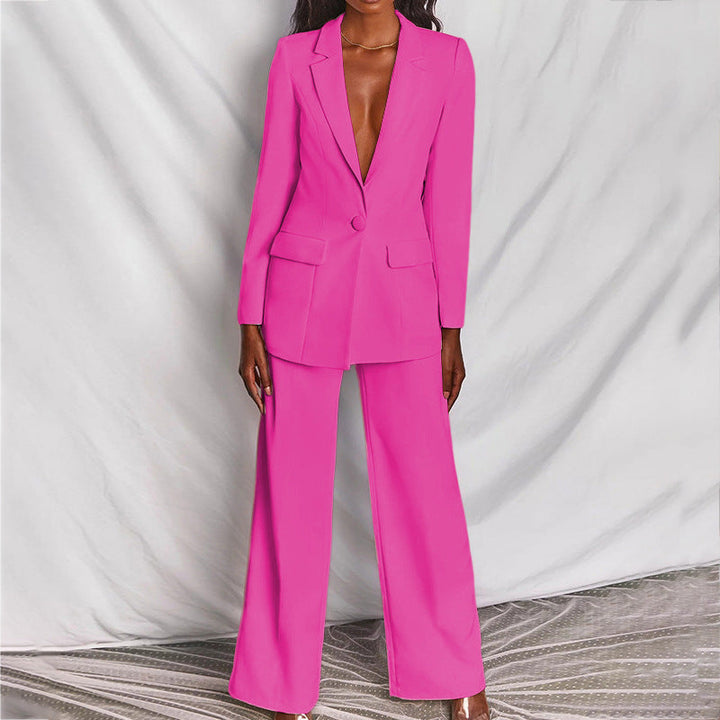 Vrouwenmode: stijlvolle blazer en broek. Deze set is perfect voor een elegante en zakelijke look.