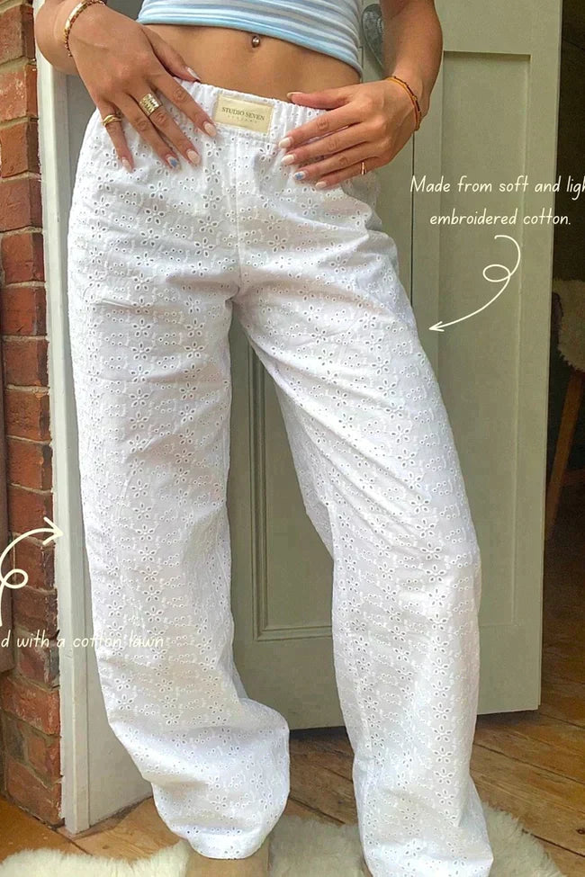 Praktische damesbroek, comfortabel en veelzijdig voor lentemode en zomermode.