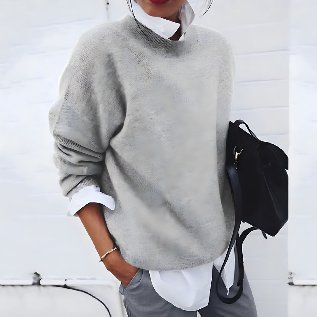 Dames comfortabele gebreide trui in zachte stof, ideaal voor casual of elegante outfits.