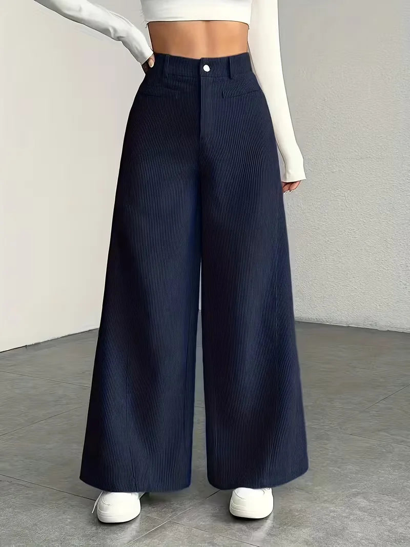 Broek met wijde pijpen en hoge taille, gemaakt van soepel corduroy voor vrouwen.