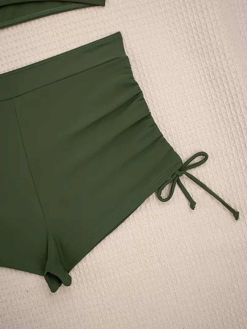 Comfortabele dames criss-cross bikini, tweedelig. Hoogtaille strandkleding voor een stijlvolle zomerlook.