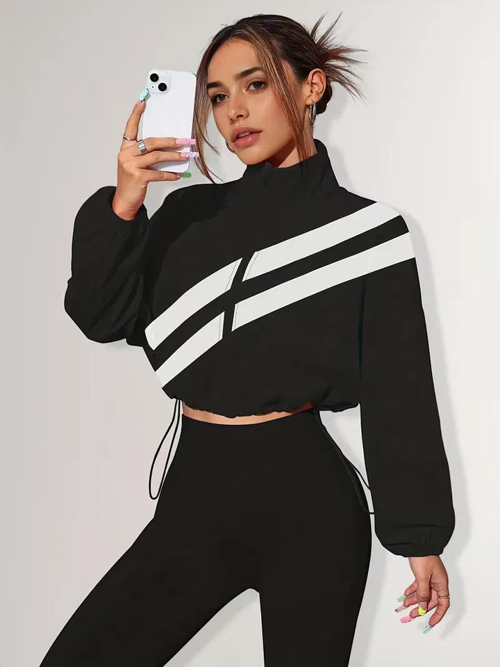 Comfortabel dames track jacket, cropped, met verstelbare taille en rits.