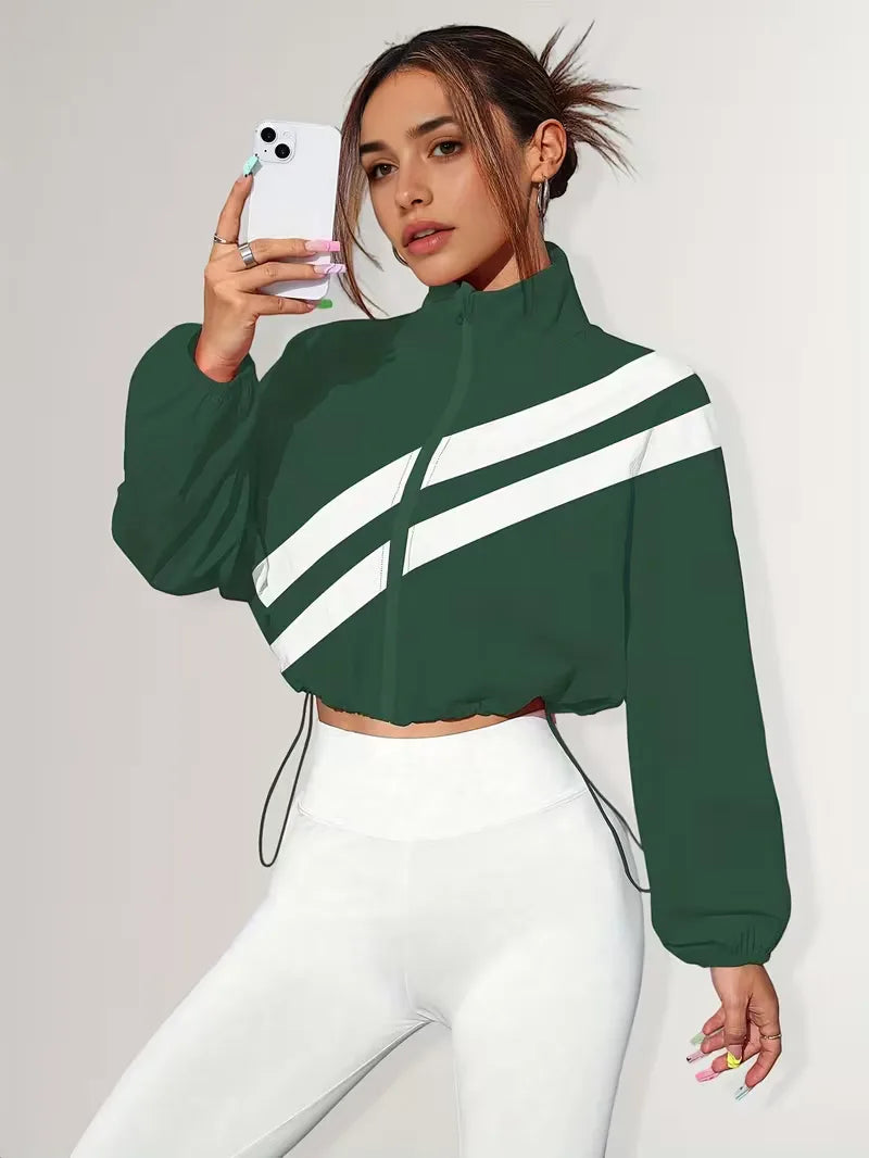 Dameskleding: trendy cropped track jacket, verstelbaar, voor lente en herfst.