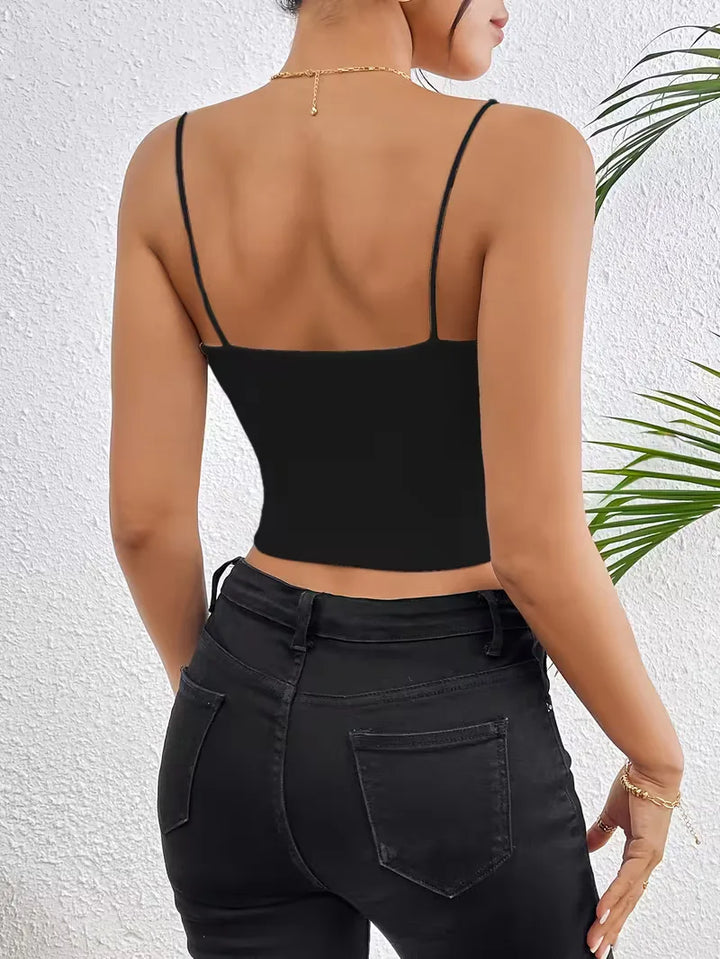 Elegante slim fit croptop, dames, met delicate spaghetti bandjes, zomerklaar.