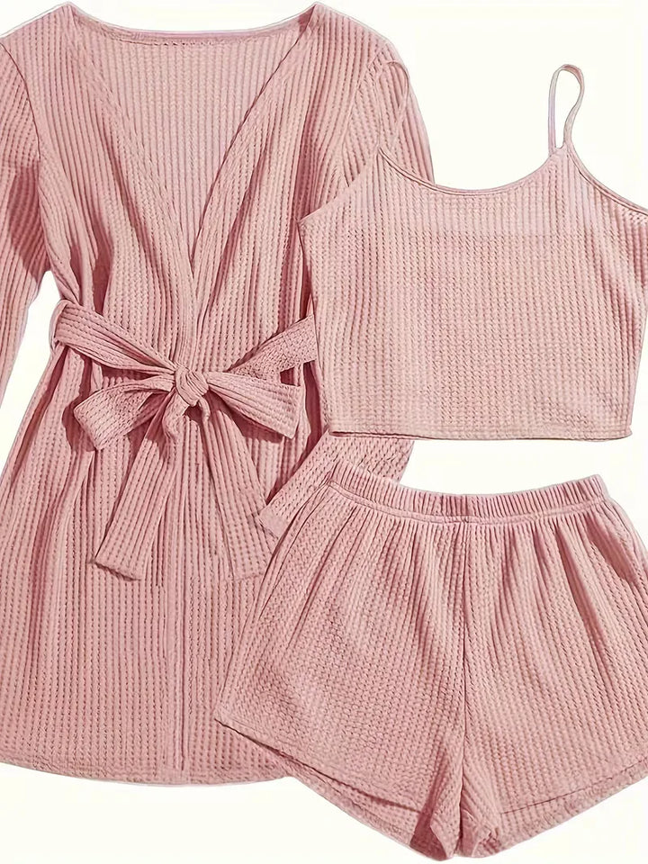 Zwarte driedelige dames homewear set met wafelpatroon, elegant en comfortabel.