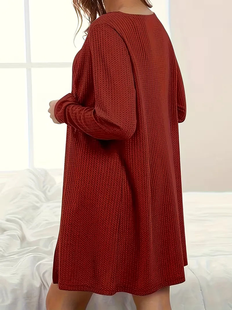 Grijze comfortabele driedelige dames zomerkleding set met wafelstructuur.