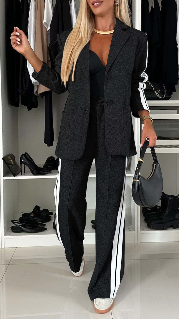 Herfst/winter dames kledingset. Comfortabele effen kleur gebreide set, ideaal als stijlvolle loungewear.