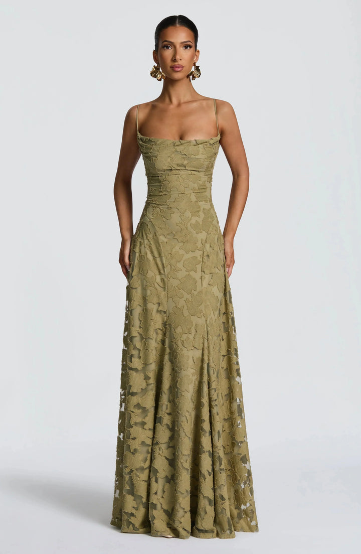 Maxi galajurk dames, bloemenprint, gedrapeerde cowl-hals. Formele kleding voor speciale avonden.