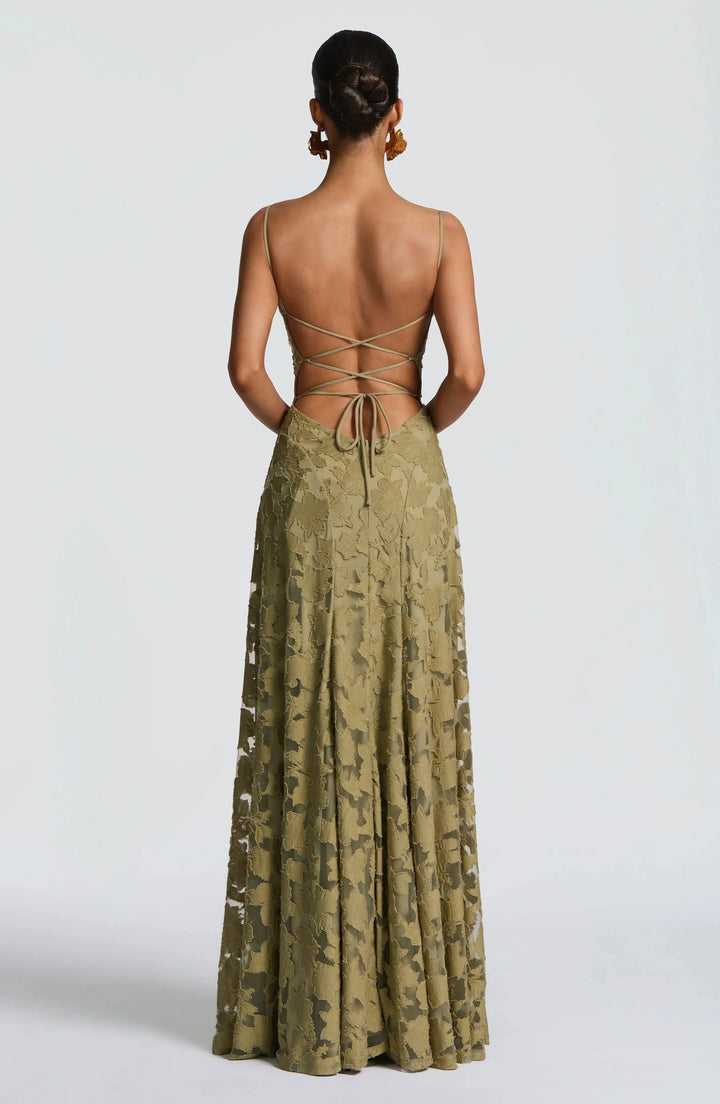 Lange dames maxi jurk, bloemenprint, gedrapeerde hals. Ideale avondjurk of bruiloftsgast jurk.