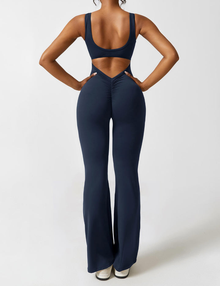 Comfortabele en trendy dames flared jumpsuit met V-rug, elastisch en shaping.