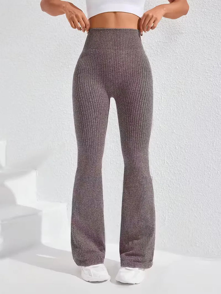 Comfortabele lente/zomer dames legging, flared pijpen, hoge taille, perfect voor ontspanning.