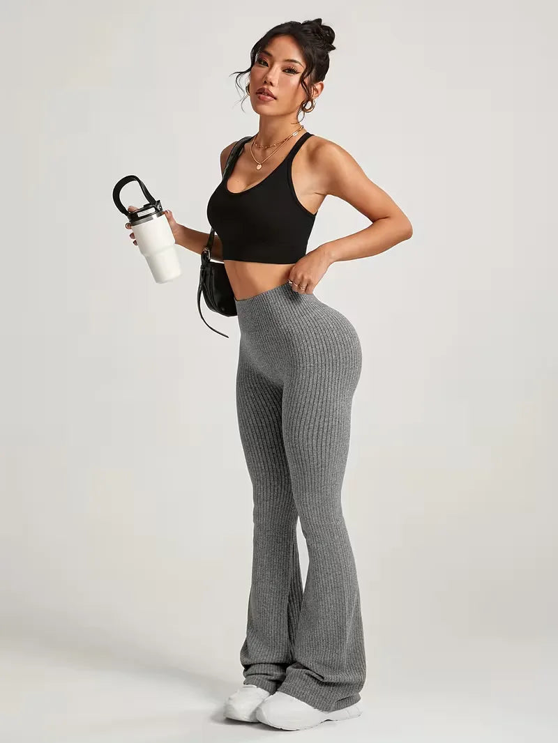 Sportieve dames flared legging, hoge taille, ideaal voor yoga of een trendy casual outfit.