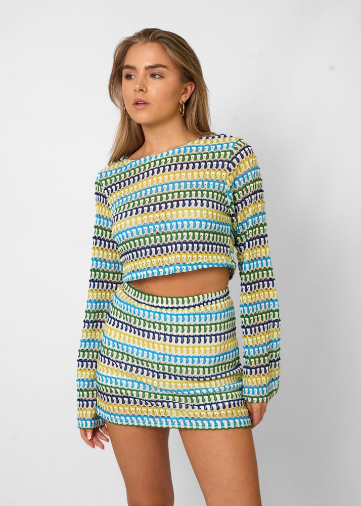 Trendy gehaakte strandkleding set voor dames, met een mooie top en short. Ideaal voor de zomer.