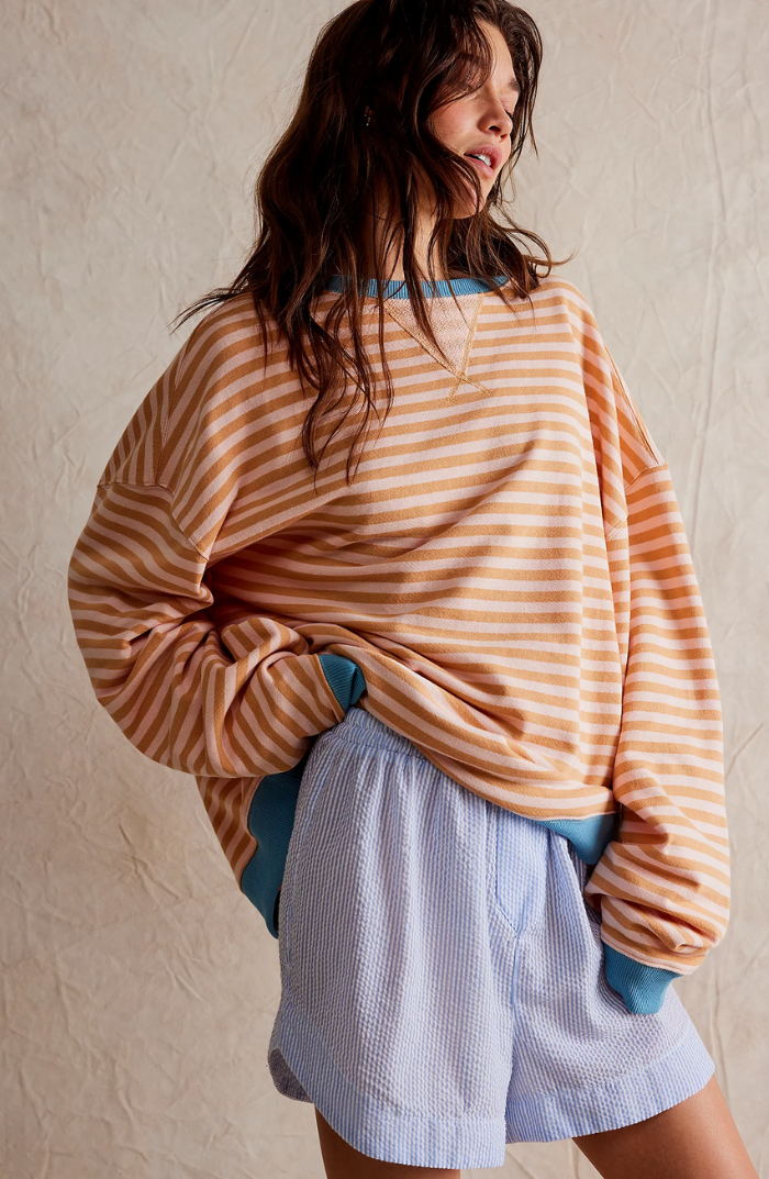 Casual gestreepte trui voor vrouwen, oversized pasvorm voor ultiem comfort in de lente of winter.