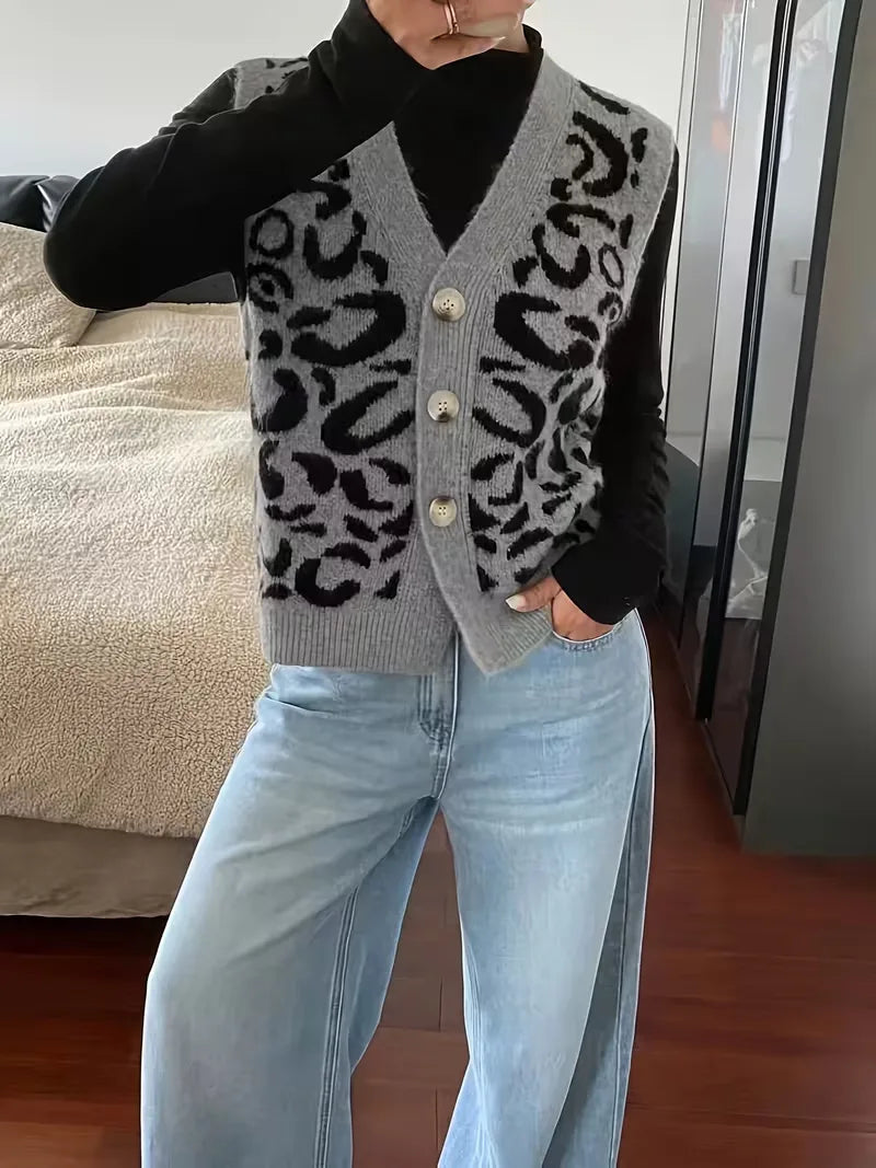 Panterprint dames gilet, comfortabel en modieus. Combineer dit vest moeiteloos voor een unieke uitstraling.