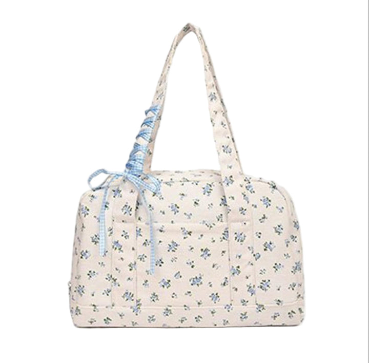Grote canvas handtas voor dames, lichtgewicht en met chic lintdetail, perfect voor weekendjes weg.