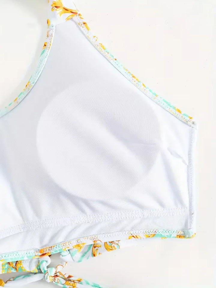 Comfortabele dames halter cover-up set met shorts. Perfect om over je badpak te dragen.