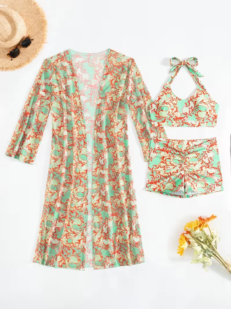 Comfortabele dames halter cover-up set met shorts. Ideaal voor een zorgeloze vakantie.
